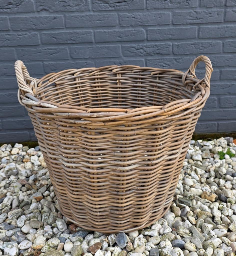 Grote rieten mand voor houtblokken, dekens of planten, Ophalen, Gebruikt, Mand, Rond