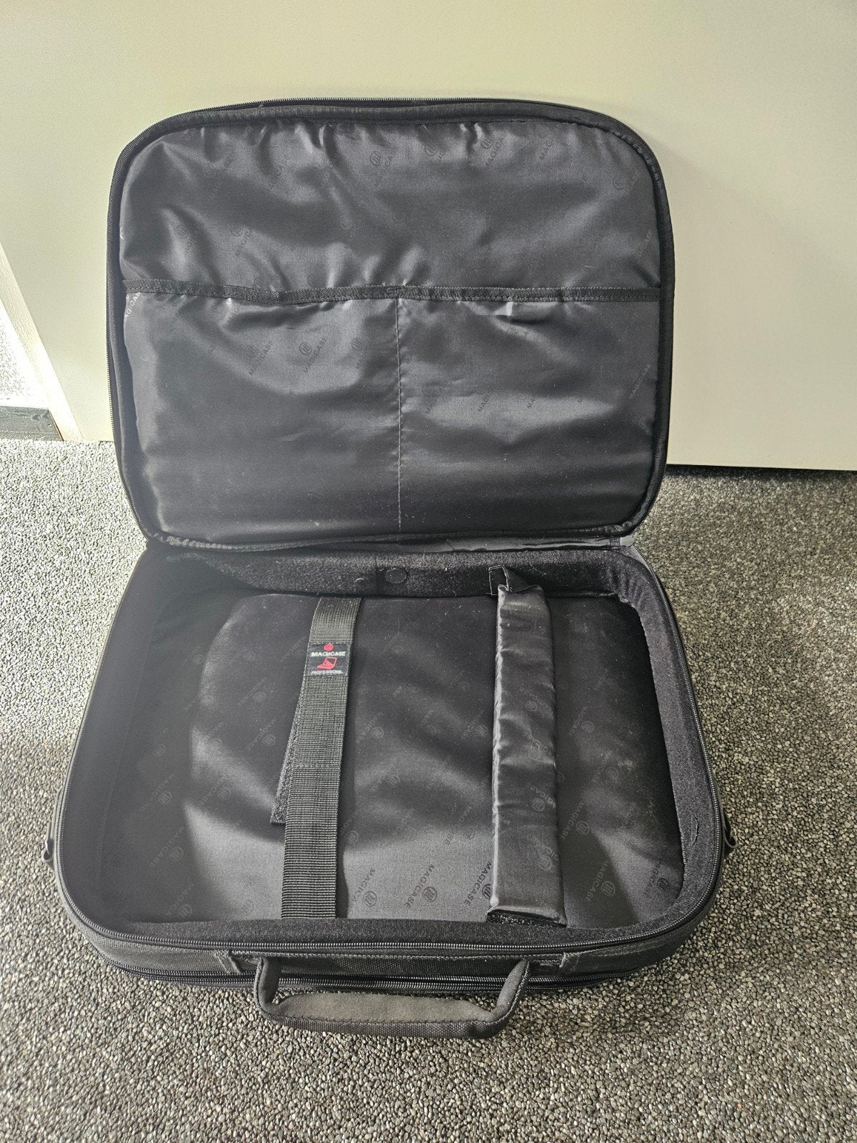 laptoptas, Computers en Software, Ophalen, 17 inch of meer, Nieuw
