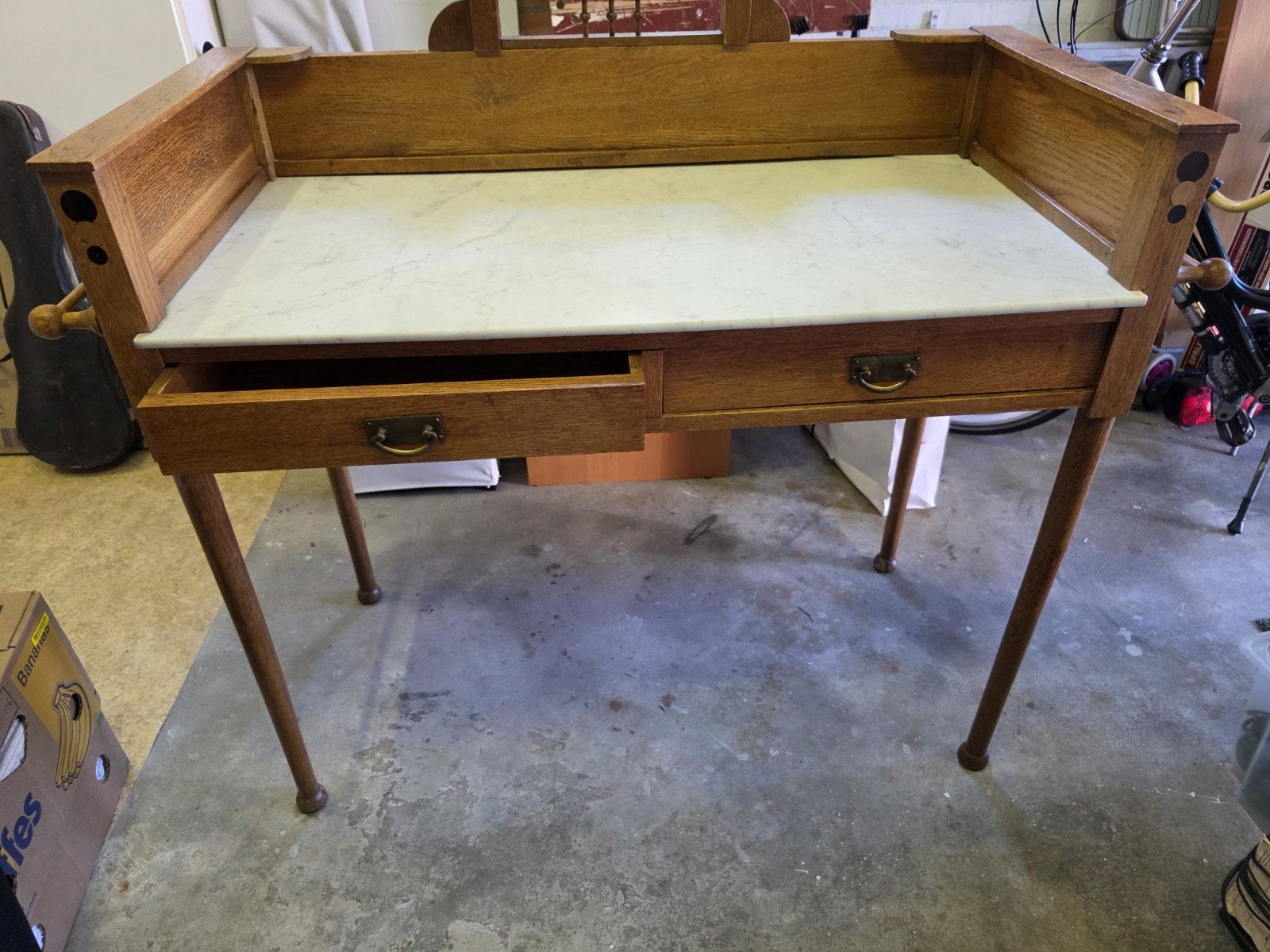 Antieke wastafel met marmeren blad en lades, Ophalen