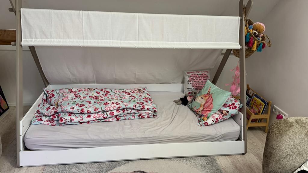 Kinderbed met tentframe - Zo goed als nieuw, Ophalen, Zo goed als nieuw, 160 tot 180 cm, 70 tot 85 cm