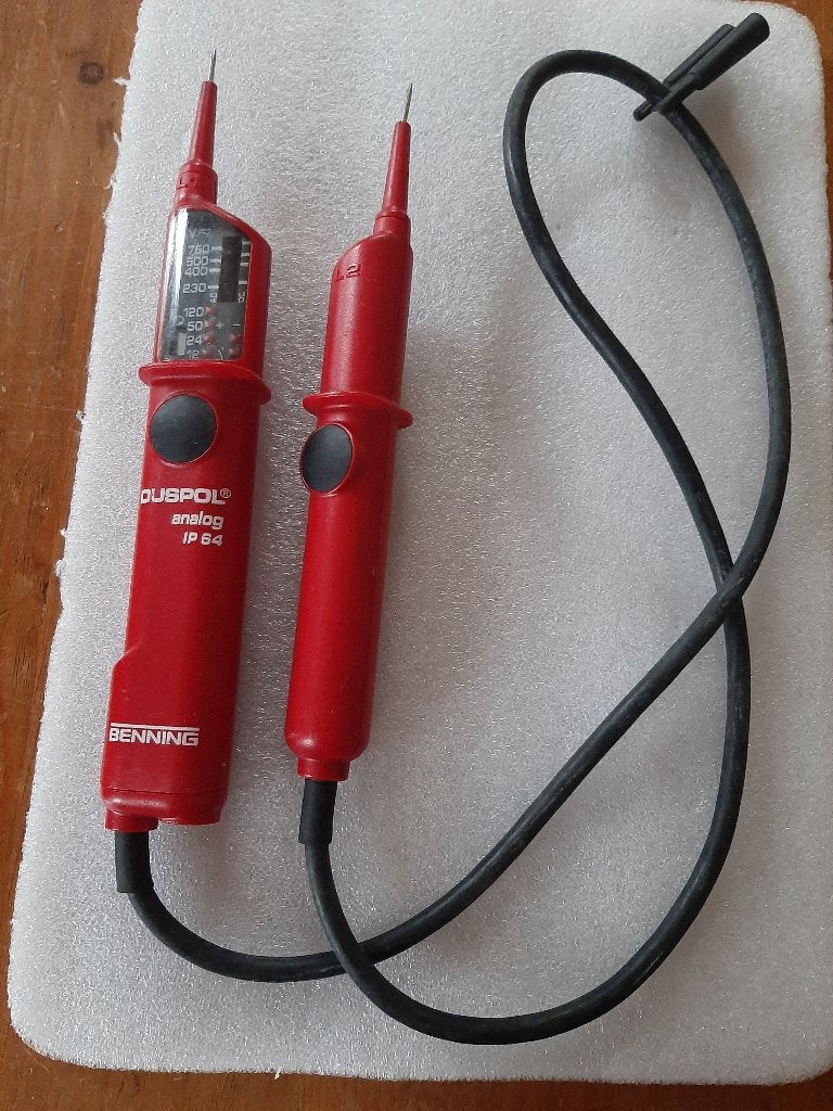 Benning duspol  analoog IP 64  2 polige spanningzoeker, Ophalen of Verzenden, Gebruikt, Elektriciteit