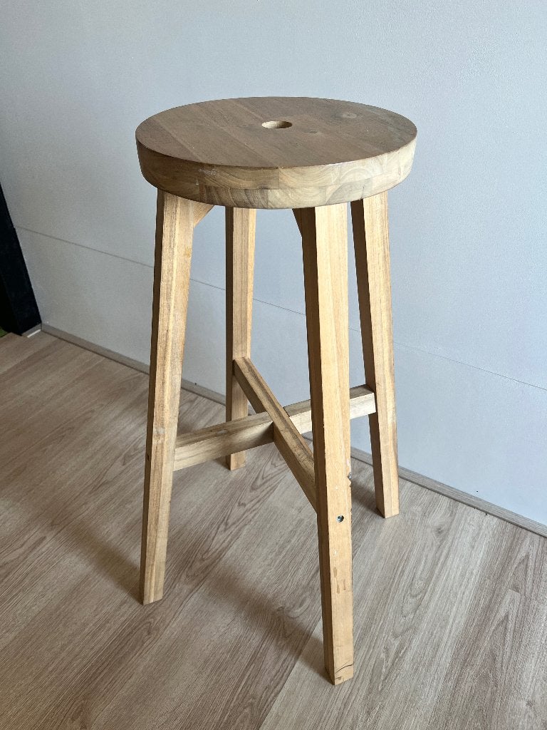 Barkruk IKEA Skogsta, Ophalen, Gebruikt, Met voetsteun, 60 tot 90 cm