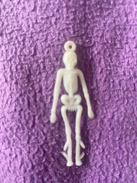skelet ong 6 cm uit ??, Ophalen of Verzenden, Gebruikt