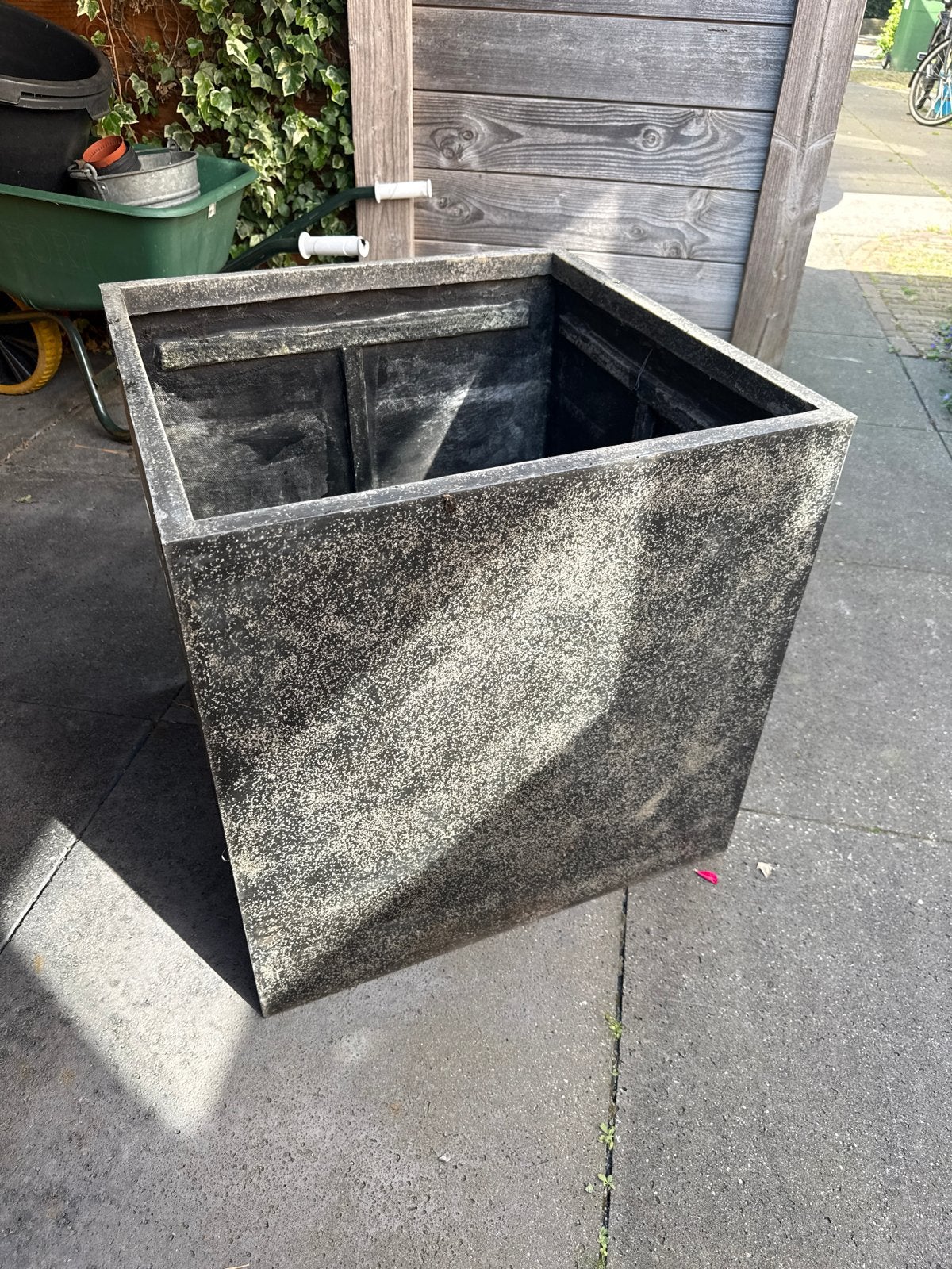 Grote vierkante plantenbak kunststof met betonlook, Ophalen, Kunststof, Gebruikt, Vierkant