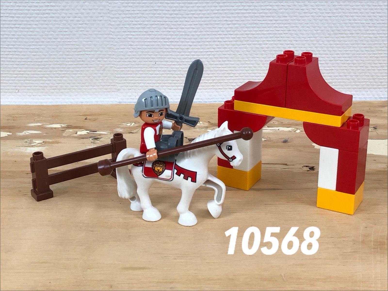Duplo ridder te paard 10568 (compleet) 3, Kinderen en Baby's, Speelgoed | Duplo en Lego, Ophalen of Verzenden, Zo goed als nieuw