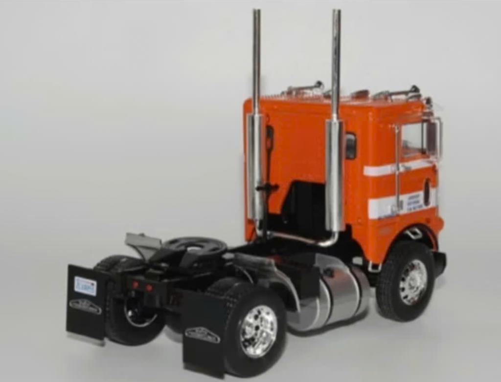 Freightliner COE 1976 MAERSK Container 1/43 USA TRUCKS # 15, Hobby en Vrije tijd, Modelauto's | 1:43, Verzenden, Nieuw, Bus of Vrachtwagen