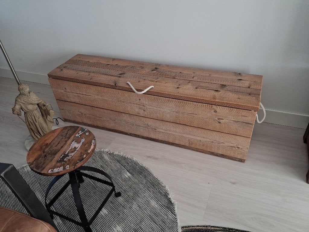 Robuuste dekenkist, Ophalen, Minder dan 50 cm, Zo goed als nieuw, 150 tot 200 cm