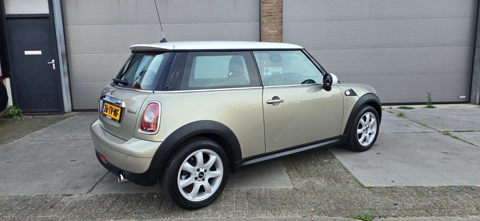 Foto 21 van Mini 1.6 Cooper PARK LANE  2007, nw apk,airco