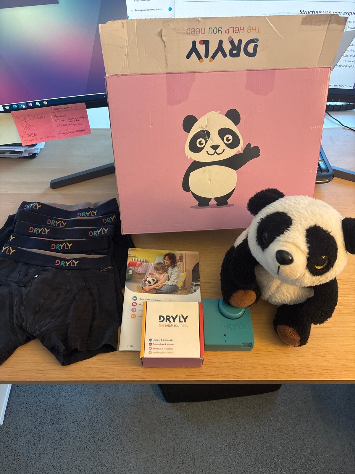 Dryly plaswekker met panda, zender, ontvanger & 5 onderbroek, Kinderen en Baby's, Ophalen of Verzenden, Zo goed als nieuw