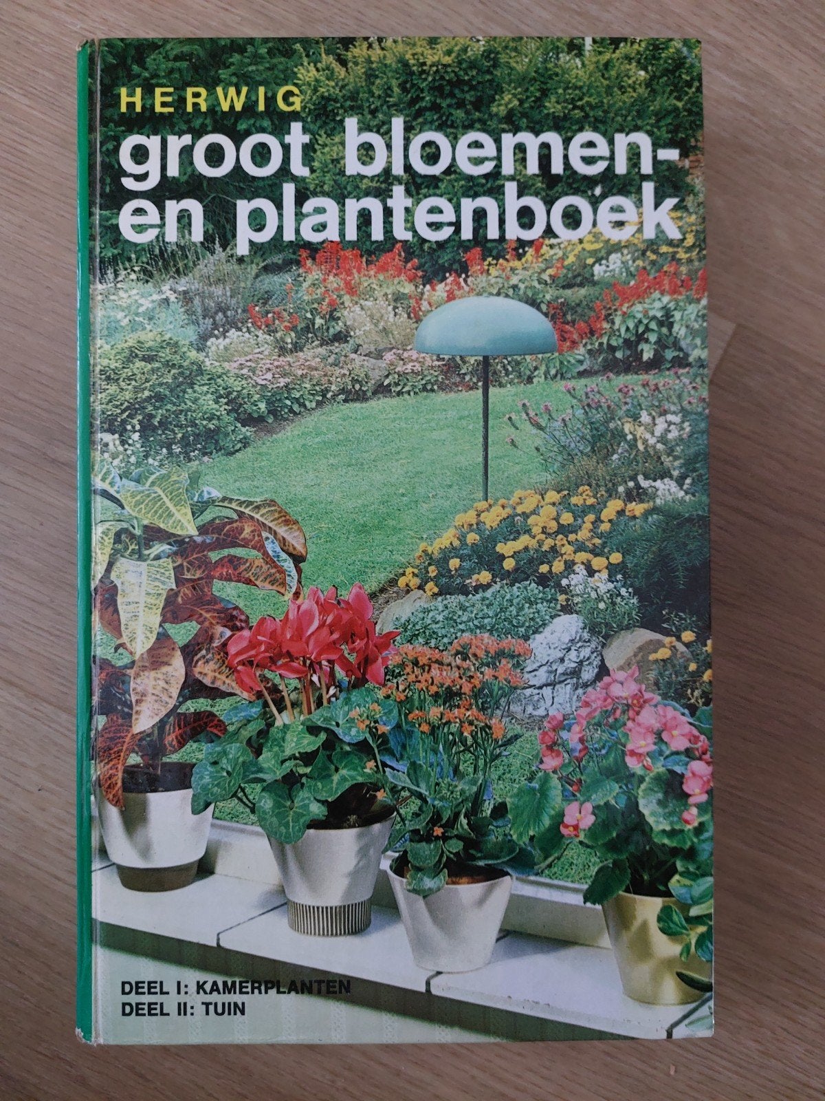 Herwig Groot Bloemen- en Plantenboek - uitgave 1966, Ophalen of Verzenden, Gelezen, Onbekend, Tuinieren en Tuinplanten