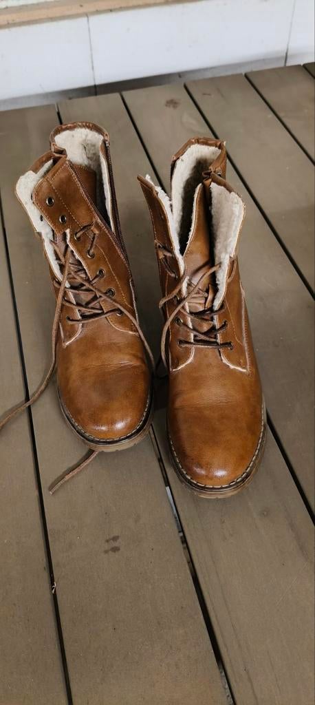 Bruine gevoerde laarzen met veters en rits, Kleding | Dames, Schoenen, Bruin, Lage of Enkellaarzen, Ophalen of Verzenden, Onbekend