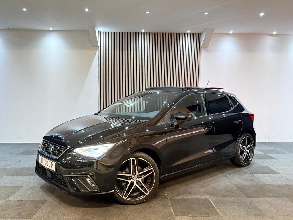 Seat Ibiza 1.0 TSI FR 110PK 2023 DSG Facelift Pano Led Cam N, Auto's, Lichtsensor, Stof, Euro 6, Bedrijf