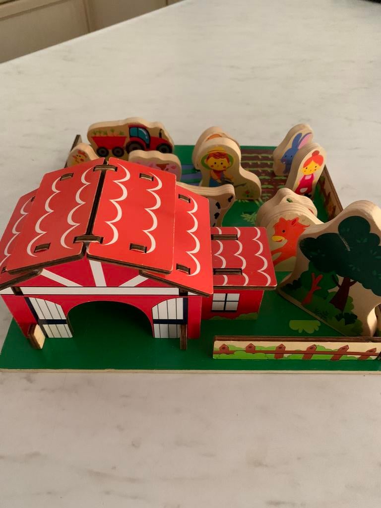 Boerderij, schuur, met beestjes en hekjes, Ophalen of Verzenden, Zo goed als nieuw