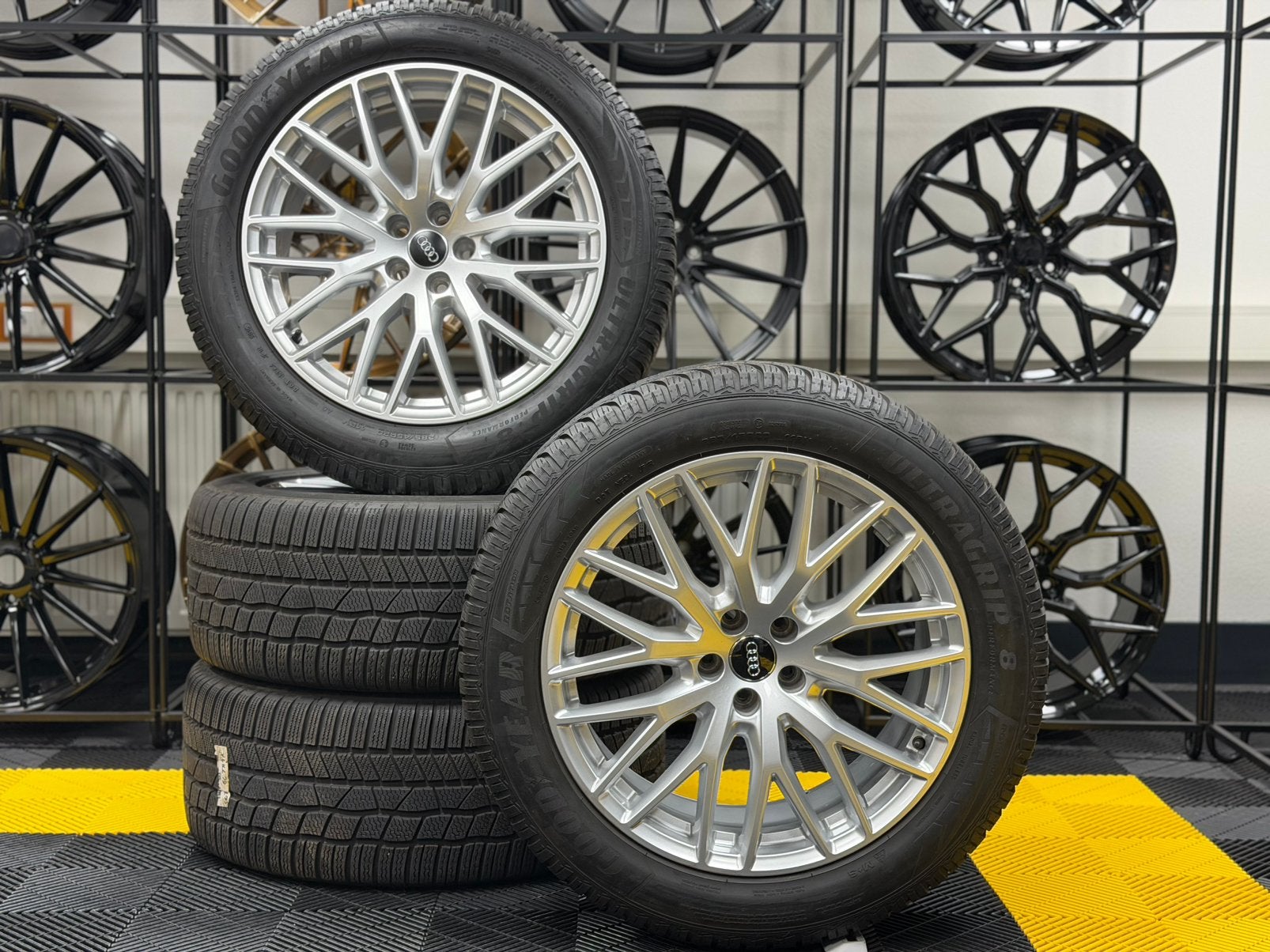 20 Inch AUDI Q7 SQ7 WINTERSET A MERK 7MM €899,-!, Auto-onderdelen, Ophalen, Gebruikt, 285 mm, Banden en Velgen
