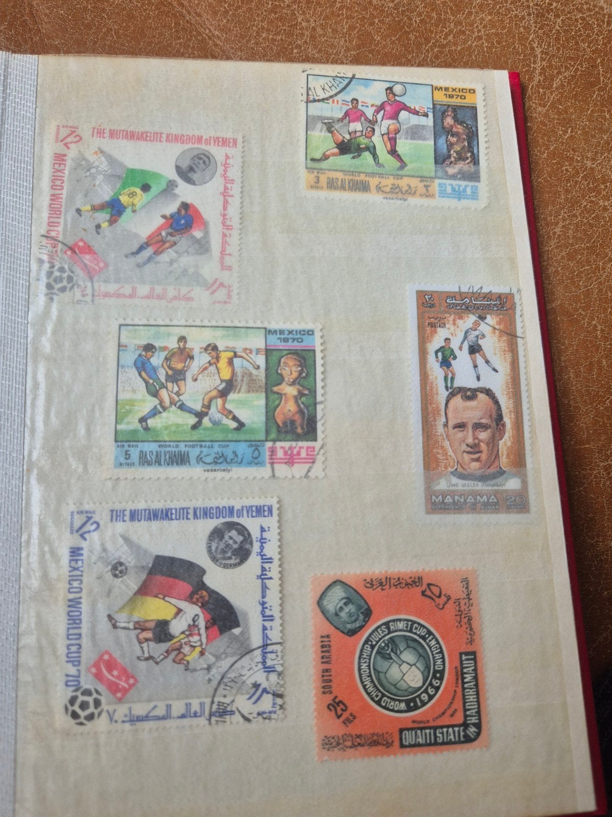 Verzameling voetbal postzegels uit de jaren '60 en '70, Ophalen of Verzenden, Na 1940, Gestempeld