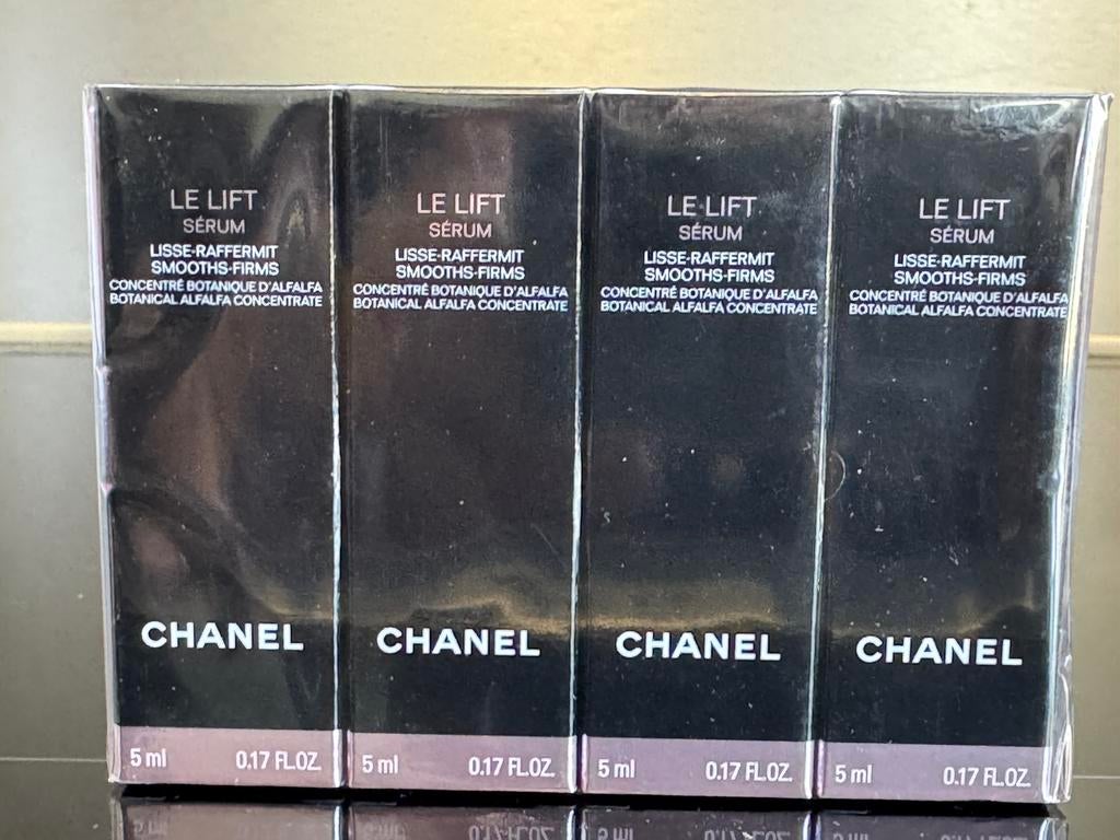Chanel le lift sérum smooths-firms 6x5ml, Sieraden, Tassen en Uiterlijk, Uiterlijk | Gezichtsverzorging, Ophalen of Verzenden