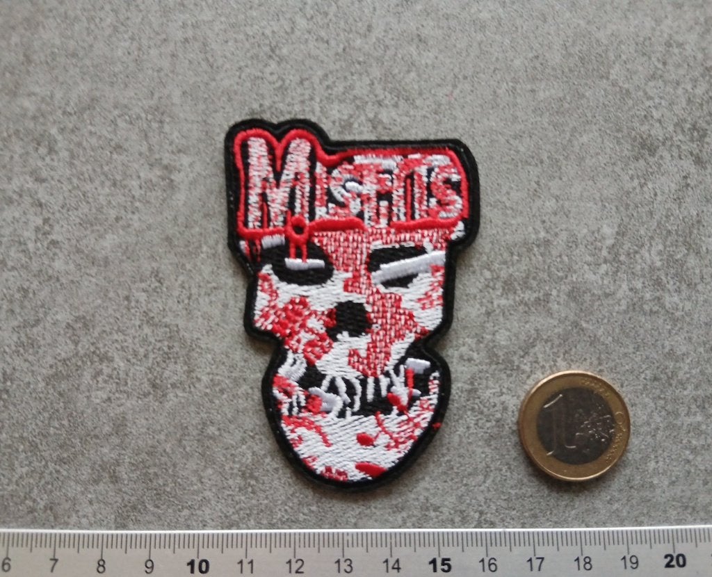Misfits mooie  shaped patch 11---5.5 x 8 cm, Ophalen of Verzenden, Nieuw, Kleding