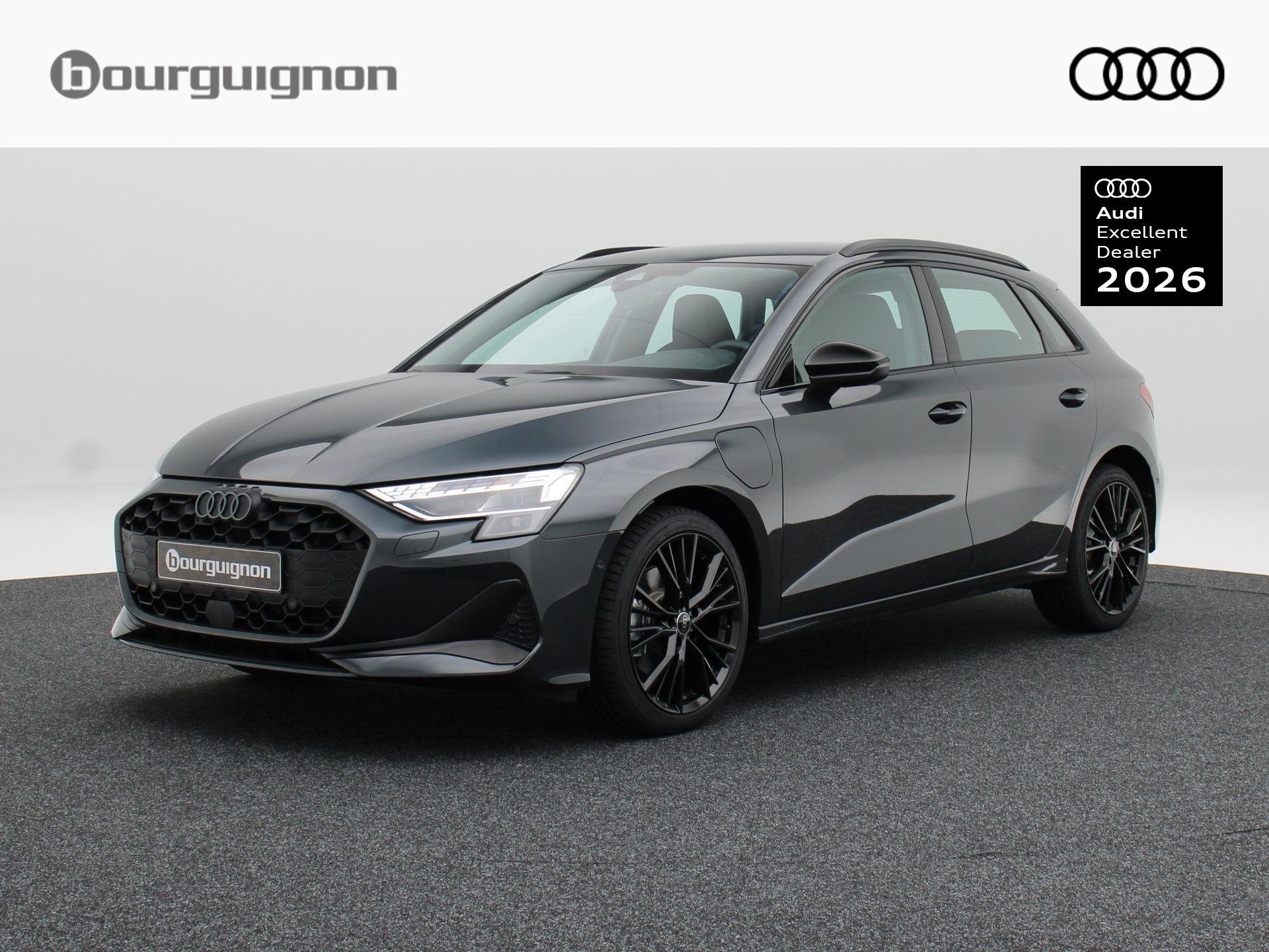 Audi A3 Sportback Advanced edition 40 TFSI e | 204 PK | Zwar, Stof, 1498 cc, 4 cilinders, 150 pk