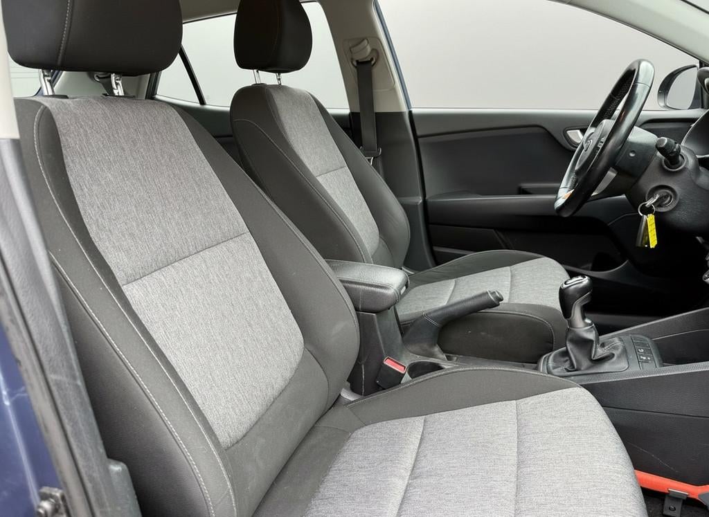 Kia Stonic 1.0 T-GDi DynamicLine 100pk, Navi | Trekhaak, Auto's, Kia, Gebruikt, Euro 6, Blauw, 49 €/maand