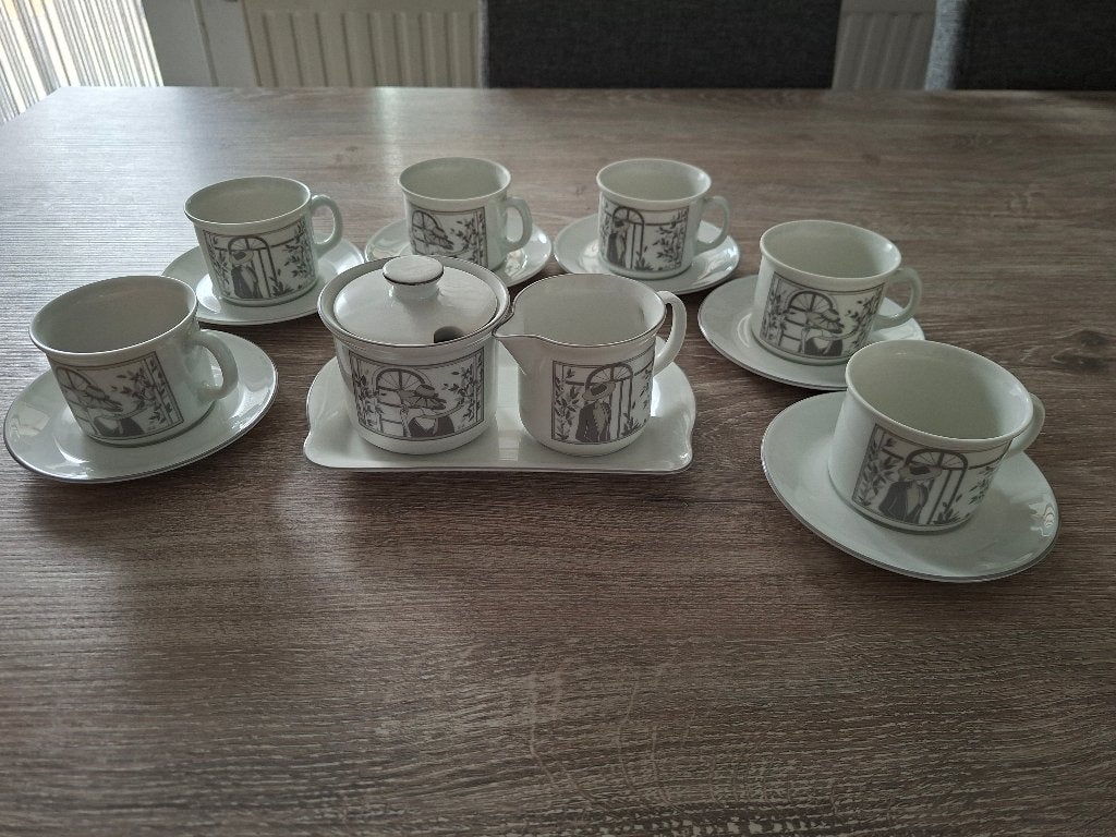 DE ontbijtservies+thermoskan+gebaksbordjes etc., Ophalen, Nieuw, Porselein, Overige typen