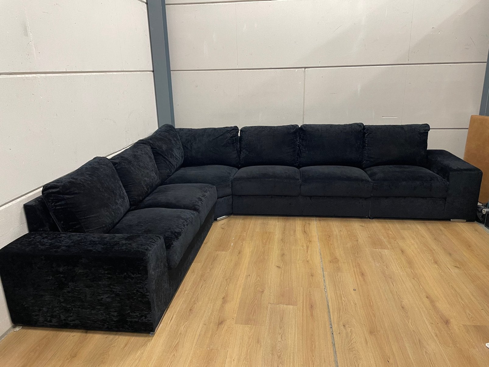 Mooie luxe suede velvet blauw zwarte hoekbank - GEREINIGD!!!