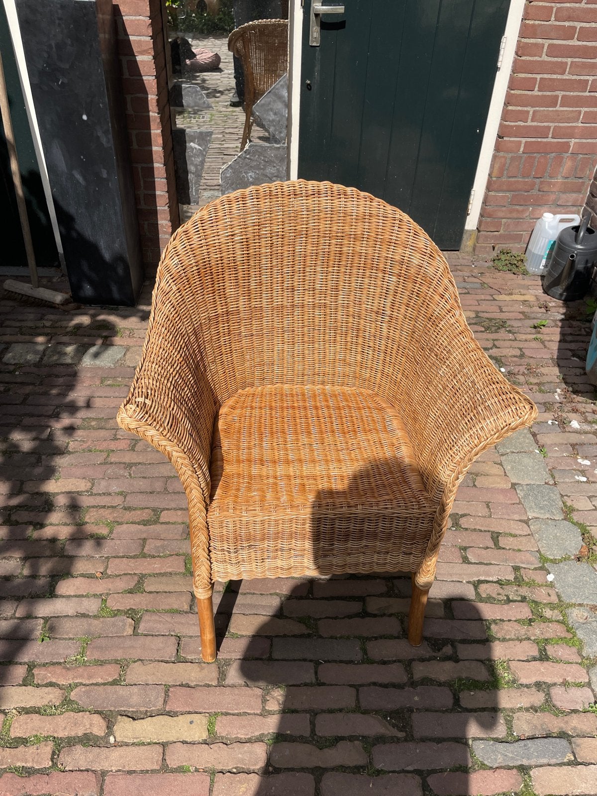 Vintage rotan stoel - perfect voor binnen of buiten, Huis en Inrichting, Stoelen, Ophalen, Gebruikt, Bruin, Riet of Rotan
