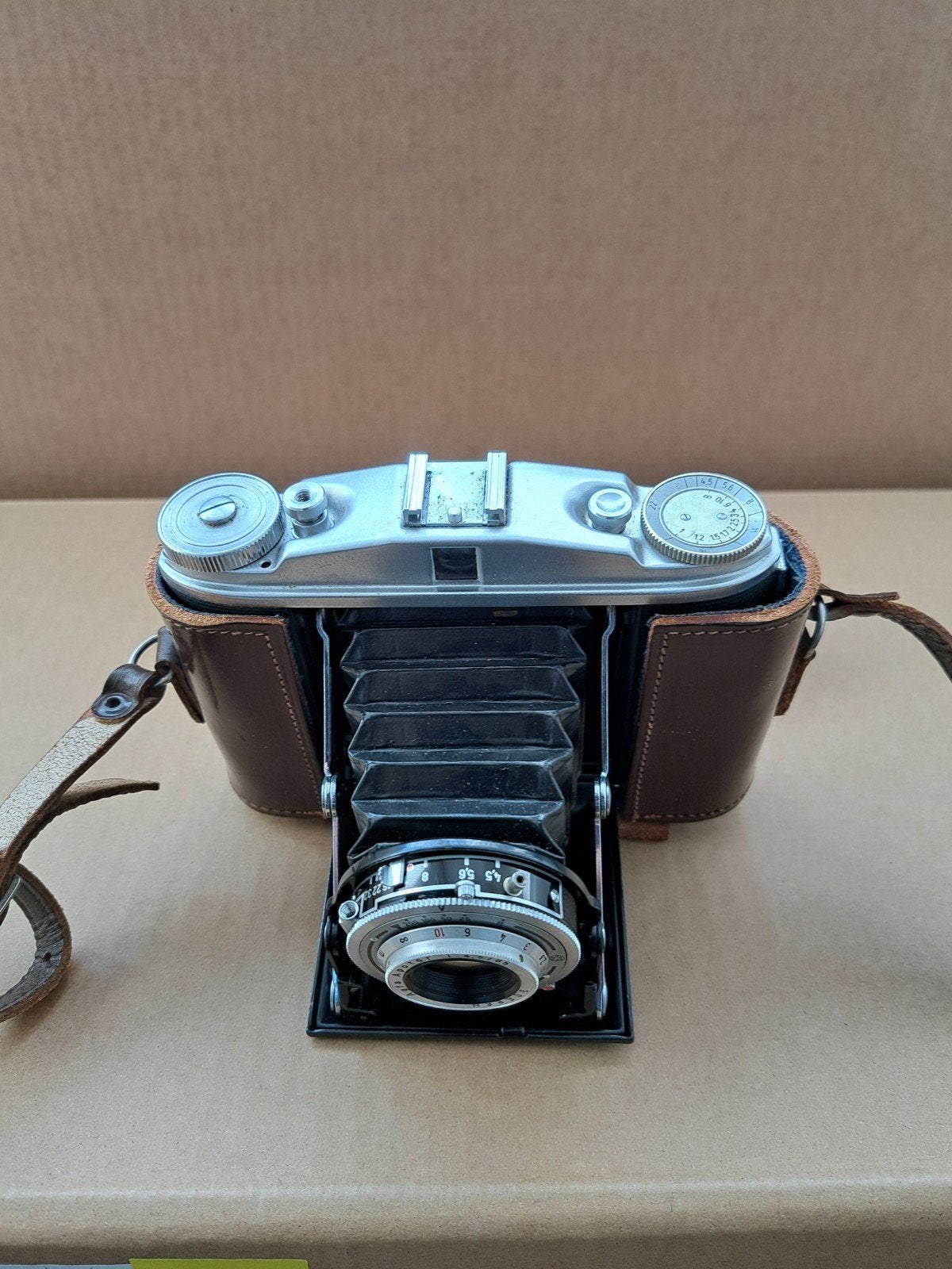 Vintage Agfa isolette met Leren Tas, Audio, Tv en Foto, Fotocamera's Analoog, Ophalen of Verzenden, Gebruikt, Compact, Overige Merken