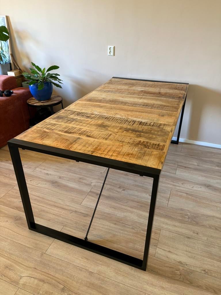 Industriële eettafel massief hout met stalen frame, Huis en Inrichting, Ophalen, Gebruikt, 50 tot 100 cm, Vijf personen of meer