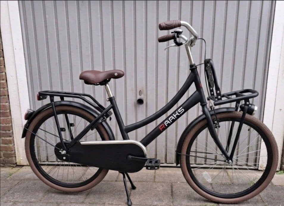 Raaks zwarte meisjes omafiets leeftijd 7/9 jaar. Lengte +/-, Fietsen en Brommers, Fietsen | Meisjes, Ophalen of Verzenden, 22 inch