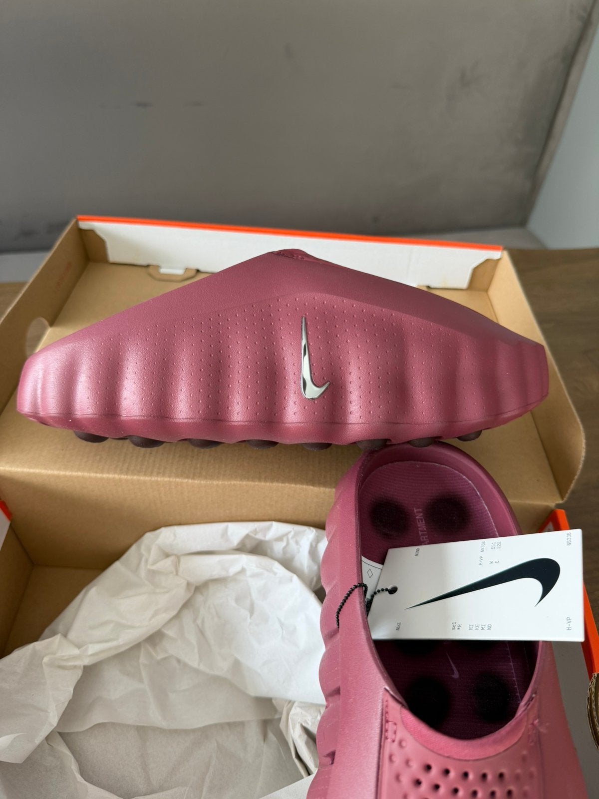 Nike Mind 001 - pink smoke - 44.5 - origineel met NL bon, Ophalen of Verzenden, Nieuw, Overige kleuren