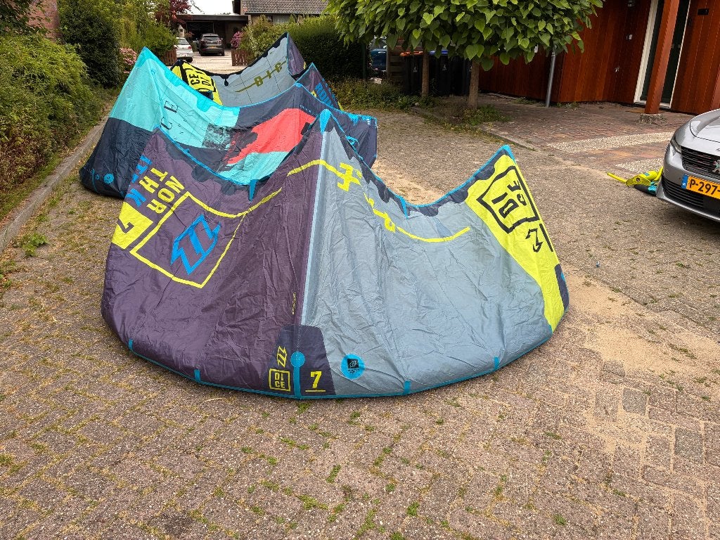 Complete Kitesurfset! North/Duotone Dice, board en barren, Ophalen, Kitesurf-set, Twintip, 9 m²