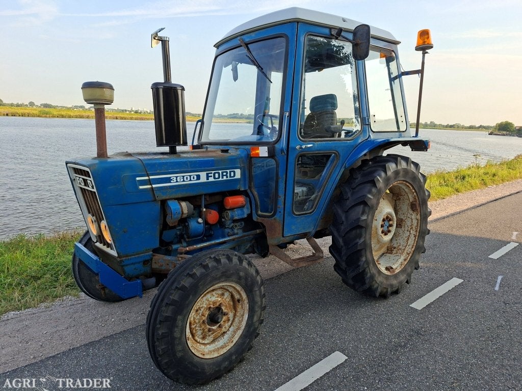 Ford 3600  met STUURBEKRACTIGING, Gebruikt, -, 2500 tot 5000, Niet opgegeven