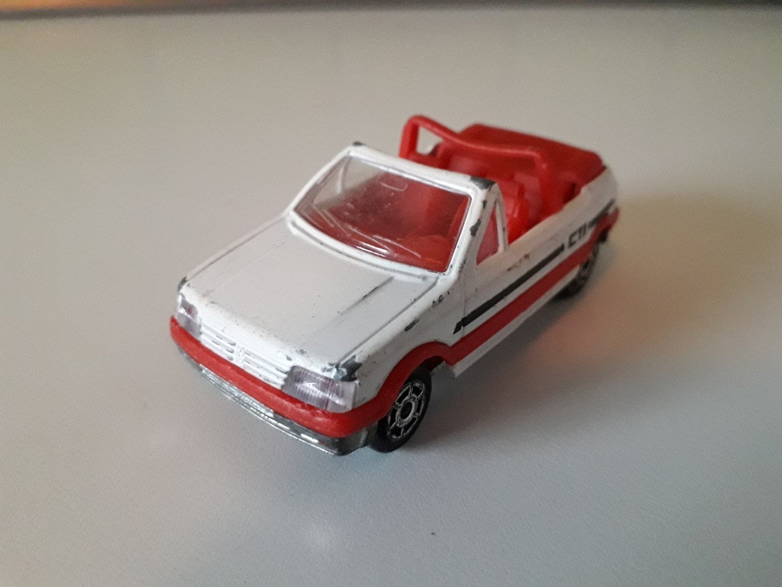 Peugeot 205 gti       majorette, Ophalen of Verzenden, Gebruikt, Auto