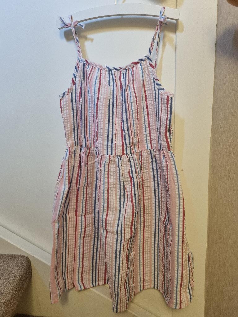 Leuk zomerjurkje multicolor maat 122, Kinderen en Baby's, Kinderkleding | Maat 122, Meisje, Ophalen of Verzenden, Zo goed als nieuw