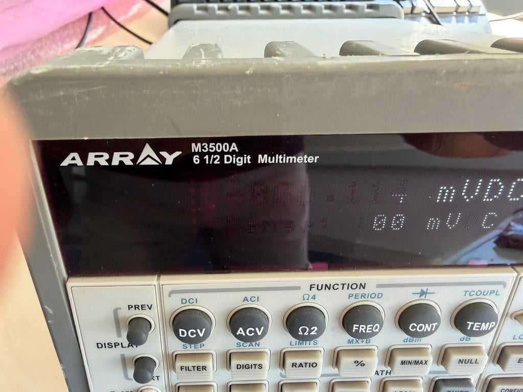 Array M3500 6.5 digit multimeter, Ophalen of Verzenden, Zo goed als nieuw, Multimeter