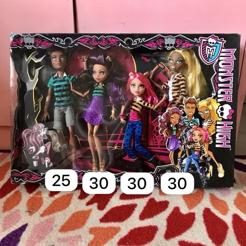 Monster High set 4 dolls, Verzamelen, Poppen, Ophalen of Verzenden, Nieuw, Pop