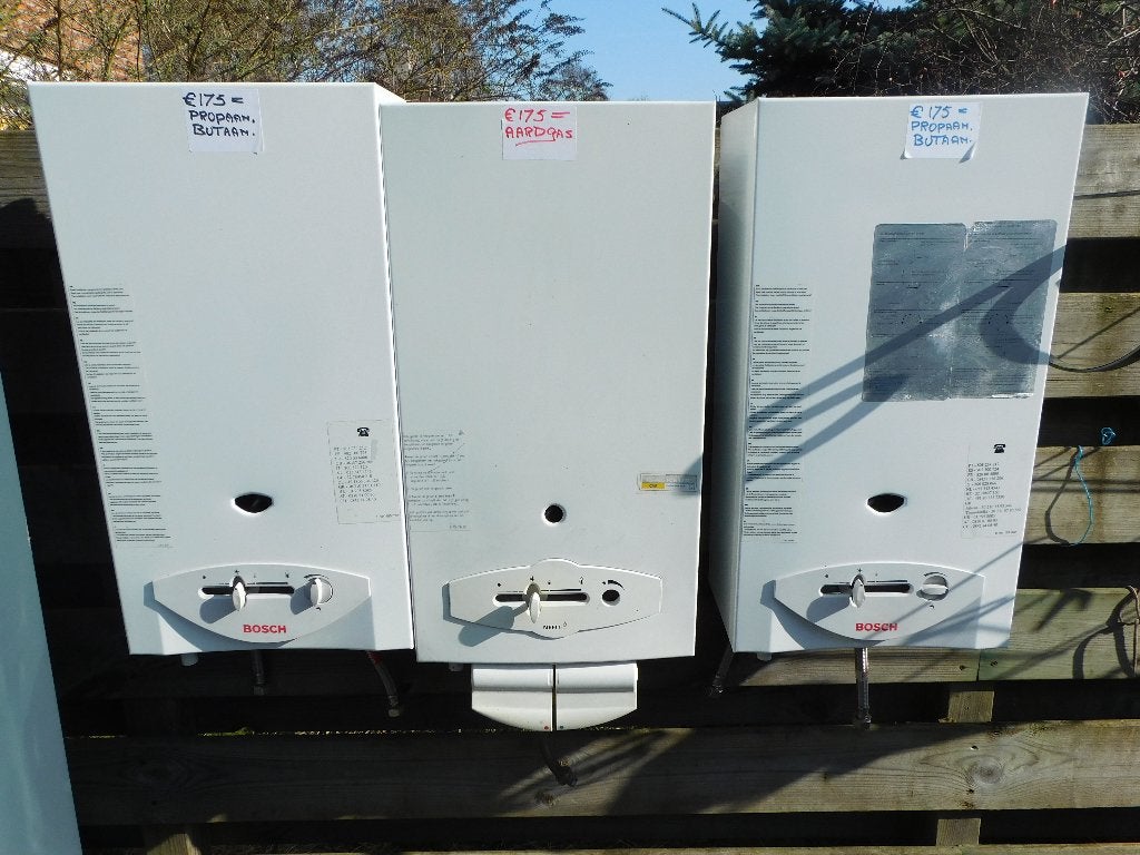 jonge BOSCH GEISERS op butaan gas en ook aardgas, Doe-het-zelf en Verbouw, Geisers en Boilers, Ophalen, Minder dan 20 liter, Propaan of Butaan