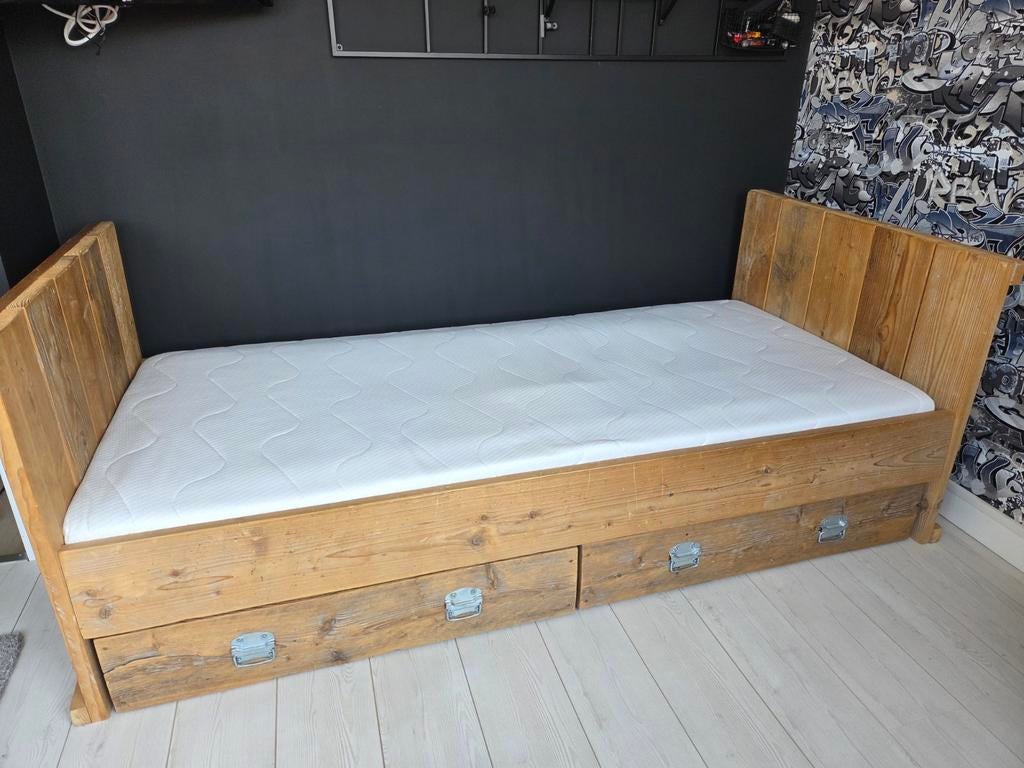 Eenpersoonsbed met matras en opberglades, Huis en Inrichting, Ophalen, Gebruikt, 90 cm, Eenpersoons