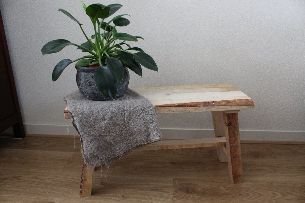 Houten bankje 60x24x34, Huis en Inrichting, Krukjes, Ophalen, Nieuw, Hout