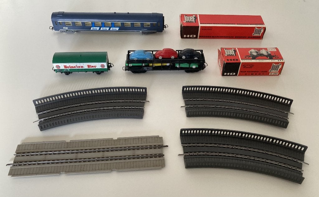 Jouef rijtuigen wagon 3 brugdelen doosje, Hobby en Vrije tijd, Gebruikt, Gelijkstroom, Jouef, Wagon