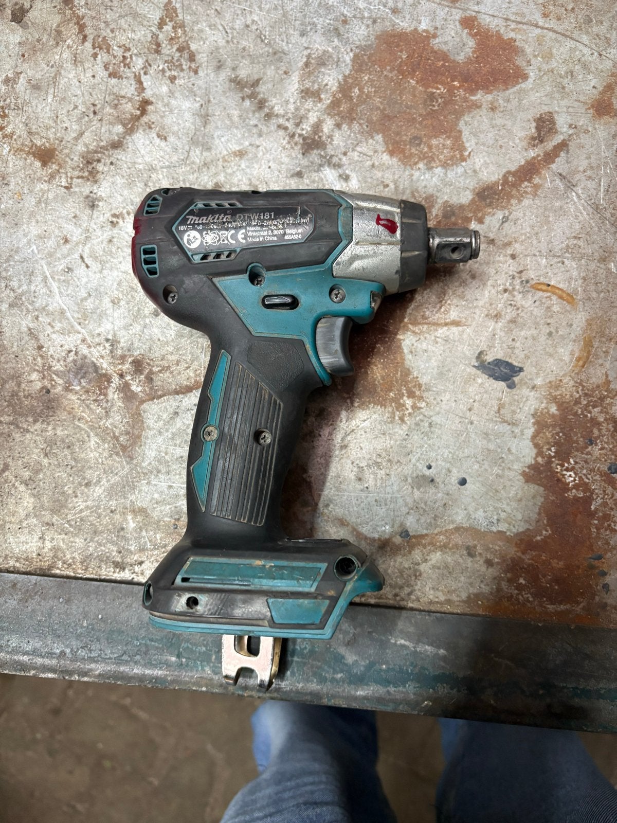 Makita DTW181 Accu Slagmoersleutel - Gebruikt, Doe-het-zelf en Verbouw, Ophalen of Verzenden, Gebruikt, Overige typen