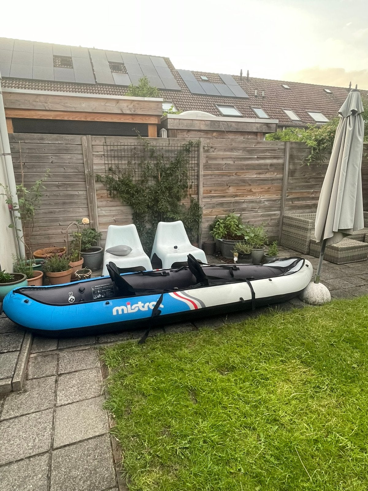 Mistral opblaasbare kano, Watersport en Boten, Kano's, Zo goed als nieuw, Overige typen, Twee personen, Opblaasbaar, Met peddels