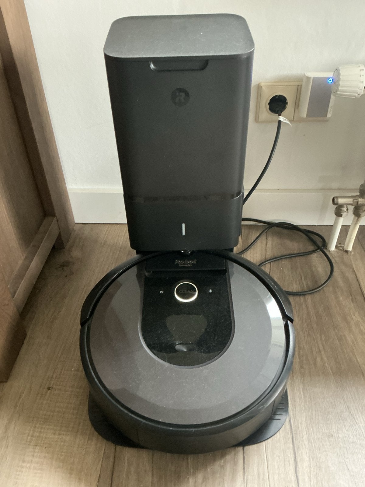 iRobot Roomba i7 Robotstofzuiger met zelflegende basis, IRobot, Automatisch legen, Ophalen of Verzenden, Zo goed als nieuw