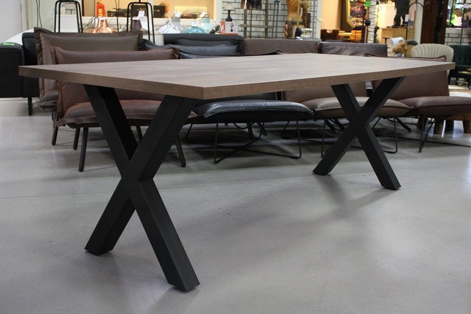 Mooie grote tafel eettafel metaal kruispoot houtlook 220x100