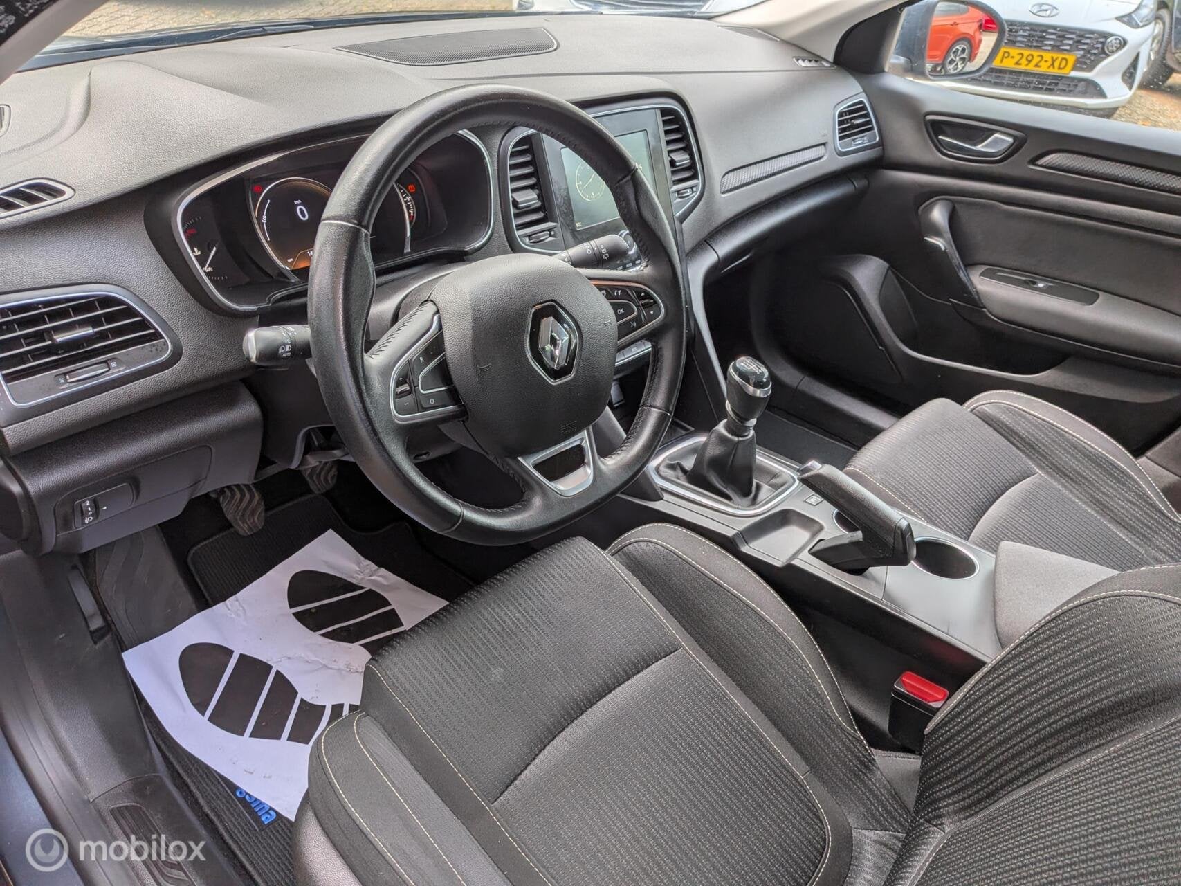 Renault Megane Estate 1.3 TCe Zen, Auto's, Voorwielaandrijving, Stof, 4 cilinders, 19 km/l