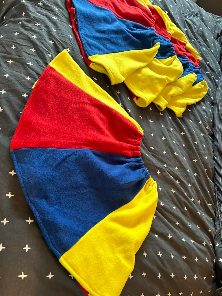 4x rok of rokje loopgroep carnaval / geel - rood - blauw, Ophalen of Verzenden, Zo goed als nieuw, Maat 38/40 (M), Carnaval