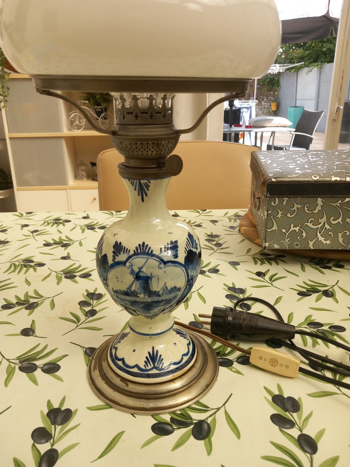 delftsblauwe lamp, Ophalen