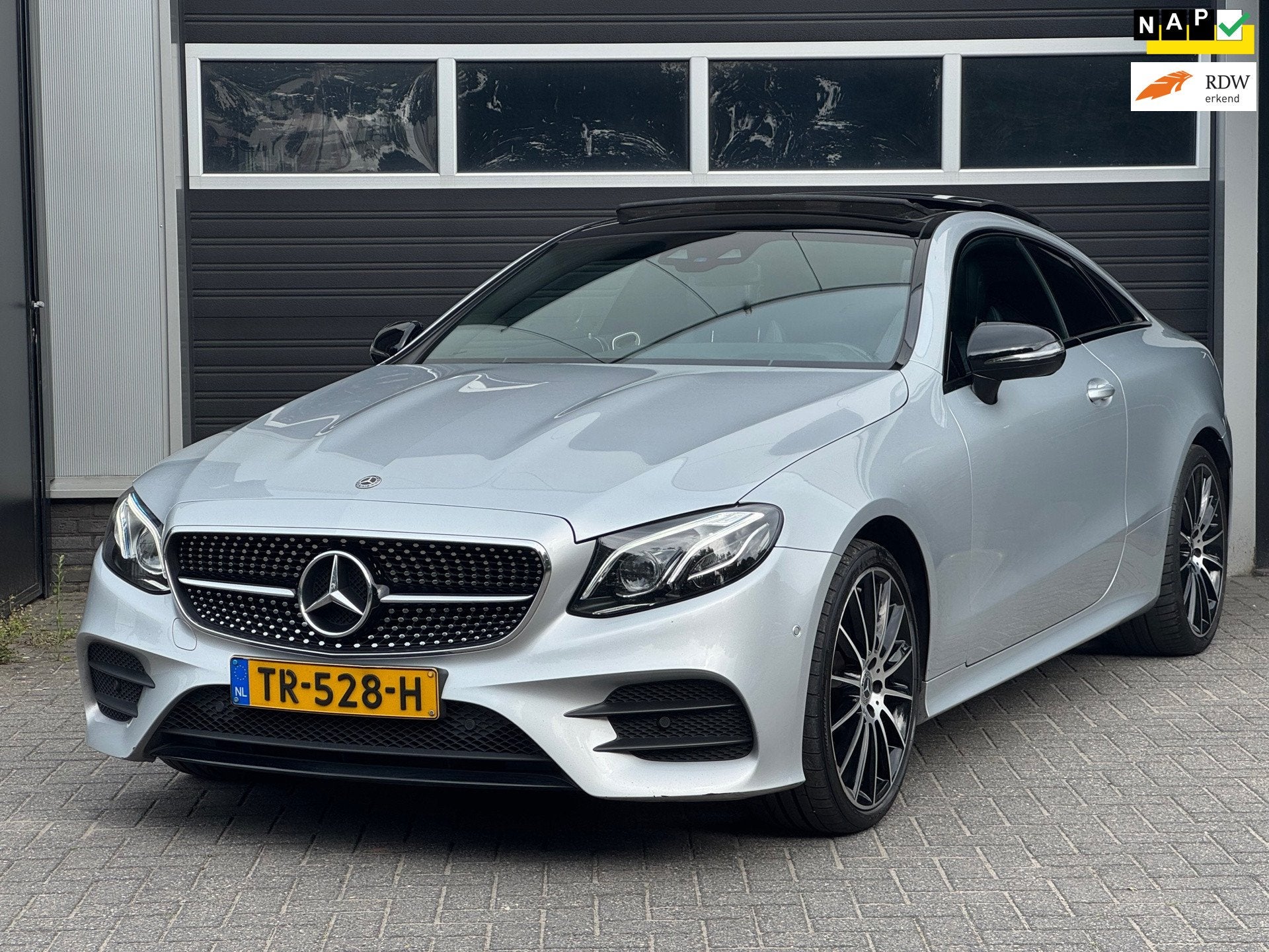 Mercedes-Benz E-klasse Coupé 220 d Premium Multibeam, Pano,, Auto's, Achterwielaandrijving, Euro 6, 4 cilinders, 4 stoelen