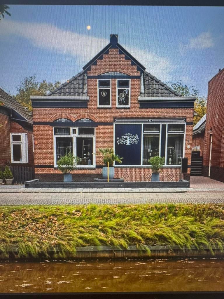 VRIJSTAANDE WONING