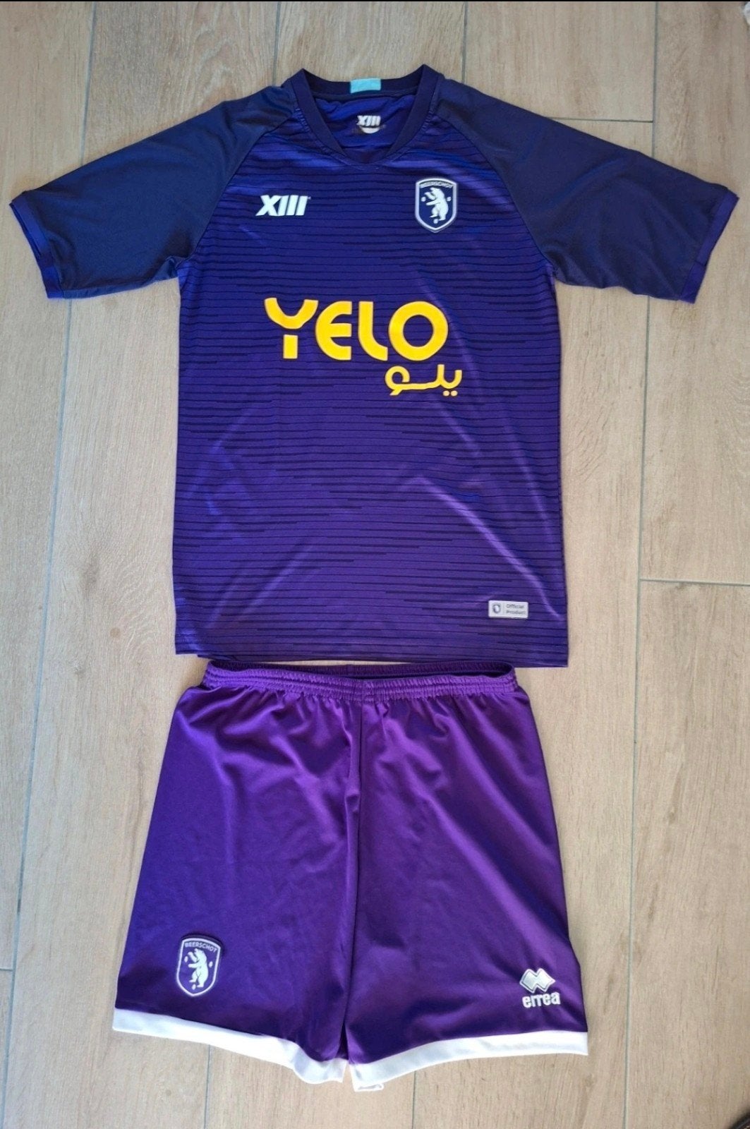 Beerschot volledige outfit voetbal, Maat XS of kleiner, Ophalen of Verzenden, Bal
